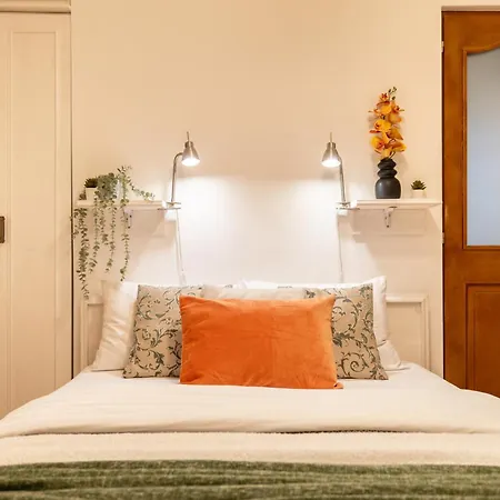 2Br Apartment At Piata Natiunilor Unite: Perfect For City Center Stays Bucharest Exterior photo