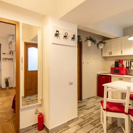 2Br Apartment At Piata Natiunilor Unite: Perfect For City Center Stays Bucharest Exterior photo
