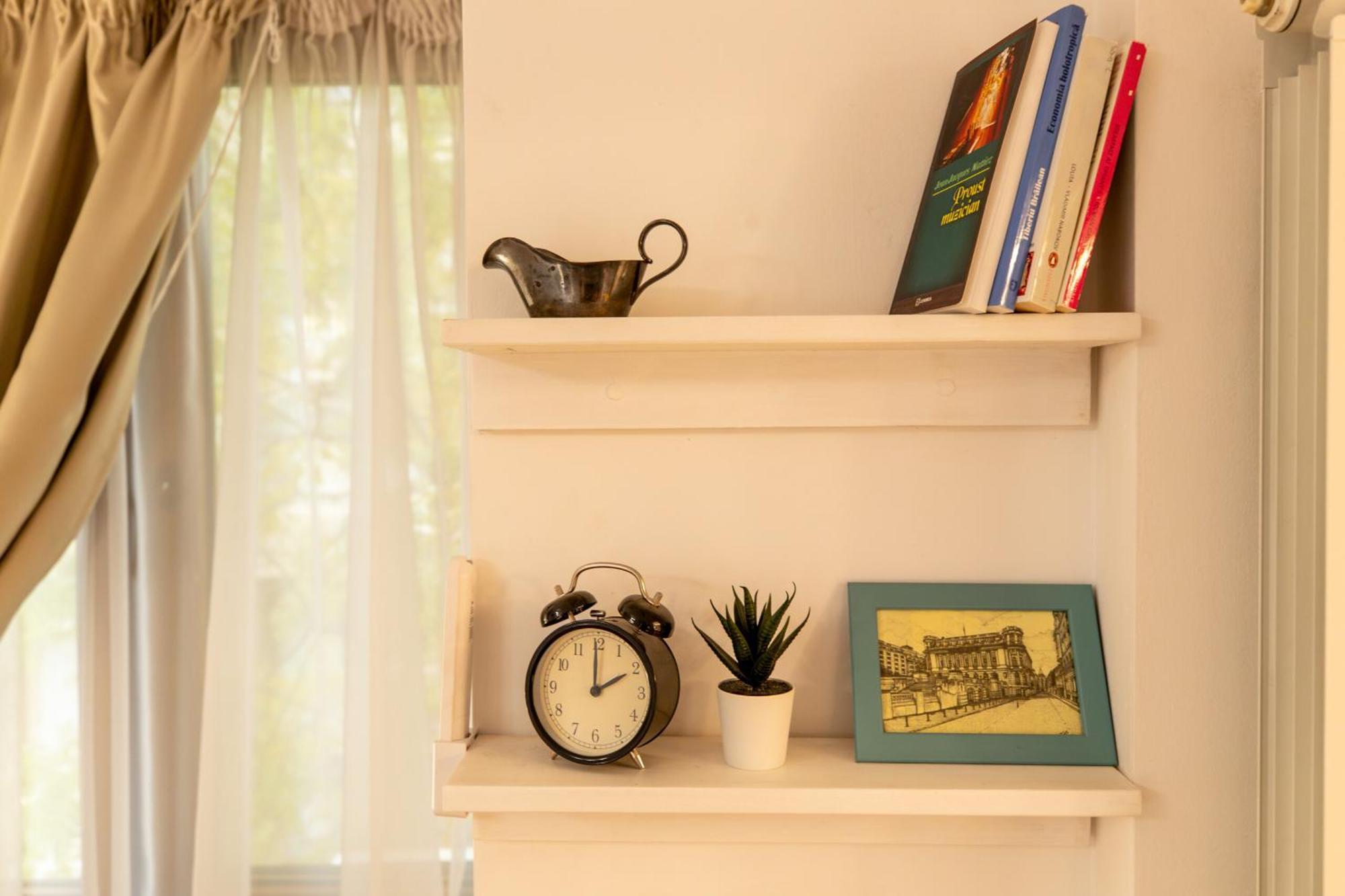 2br At Piata Natiunilor Unite: Perfect For Center 公寓
