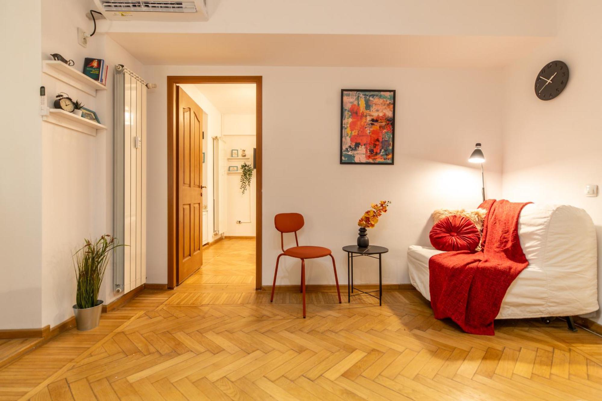 Apartment 2br At Piata Natiunilor Unite: Perfect For Center