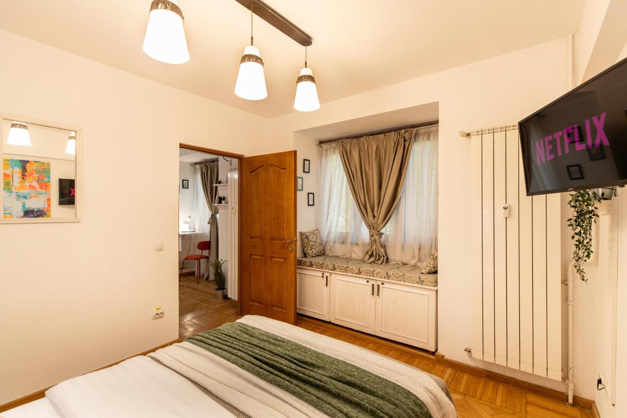 Apartment 2br At Piata Natiunilor Unite: Perfect For Center